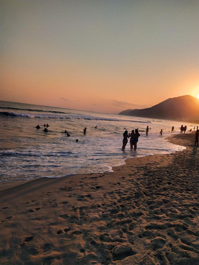 Casa Na Praia De Maresias Em Condominio Com Piscina Aquecida Na Av Principal De มาเรเซียส ภายนอก รูปภาพ