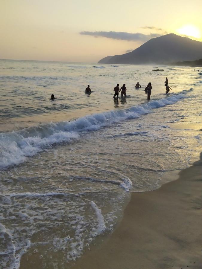 Casa Na Praia De Maresias Em Condominio Com Piscina Aquecida Na Av Principal De มาเรเซียส ภายนอก รูปภาพ